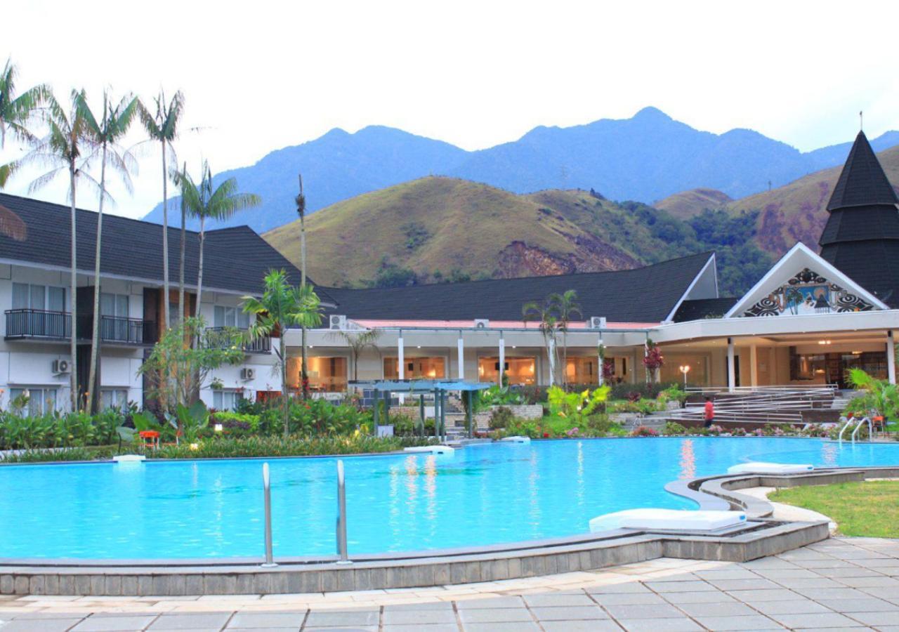 Hotel Suni Sentani - Managed By East Season ジャヤプラ エクステリア 写真